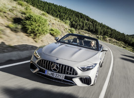 Az AMG kézjegyét viseli az új Mercedes SL